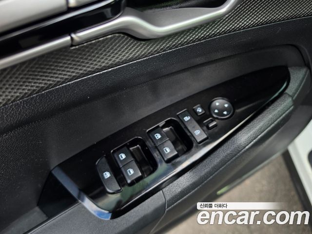 Kia Sportage (V) Diesel 2.0 2WD Prestige 2023 — фото 16