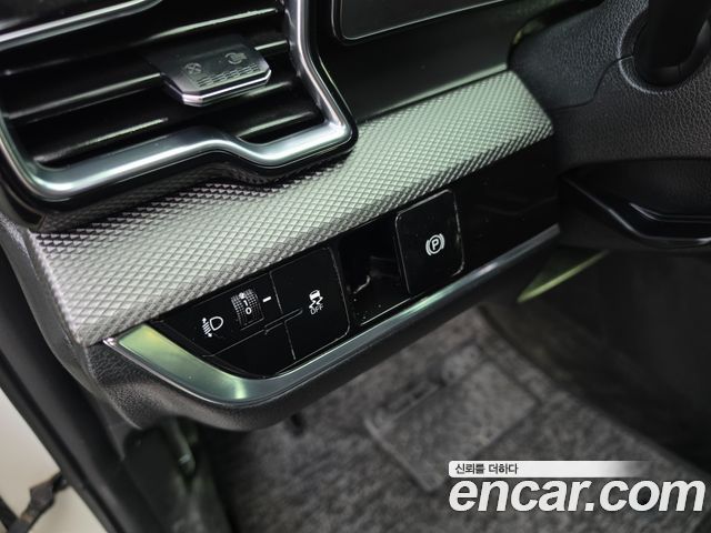 Kia Sportage (V) Diesel 2.0 2WD Prestige 2023 — фото 20