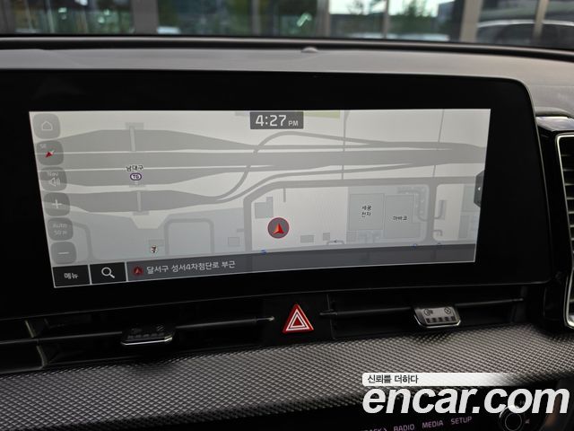 Kia Sportage (V) Diesel 2.0 2WD Prestige 2023 — фото 21