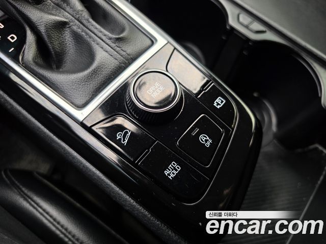 Kia Sportage (V) Diesel 2.0 2WD Prestige 2023 — фото 24