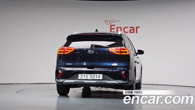 Kia Niro 1.6 HEV Noblesse Special 2020 — фото 4
