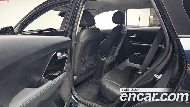 Kia Niro 1.6 HEV Noblesse Special 2020 — фото 12