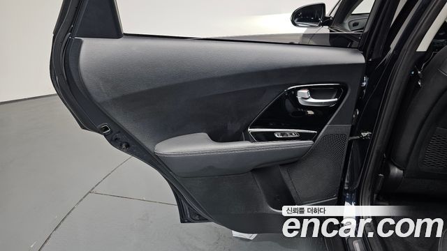 Kia Niro 1.6 HEV Noblesse Special 2020 — фото 25