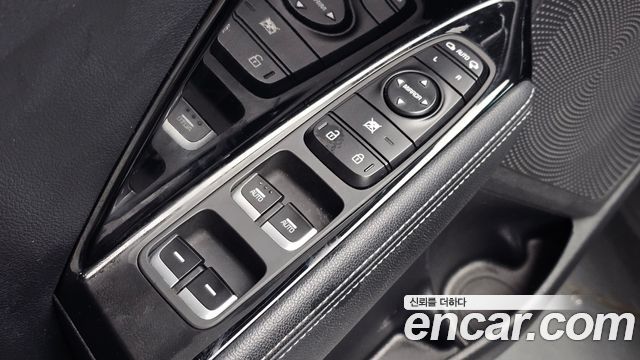 Kia Niro 1.6 HEV Noblesse Special 2020 — фото 30