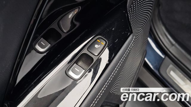 Kia Niro 1.6 HEV Noblesse Special 2020 — фото 31