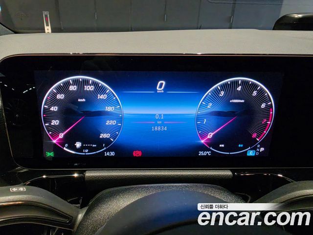 Mercedes-Benz GLA-Class (H247) GLA250 4MATIC 2025 — фото 8