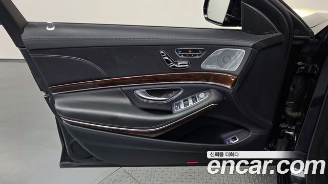 Mercedes-Benz S-Class (W222) S560L 4MATIC 2019 — фото 24