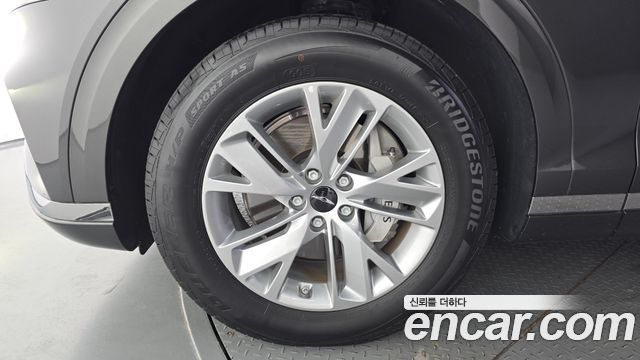 Genesis GV70 2.5T Gasoline AWD 2025 — фото 5