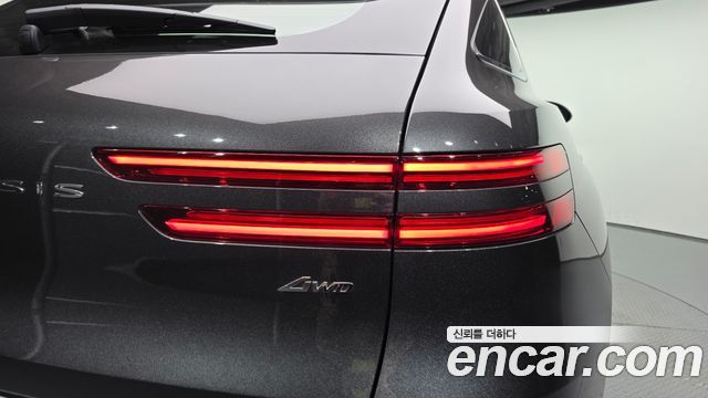 Genesis GV70 2.5T Gasoline AWD 2025 — фото 29