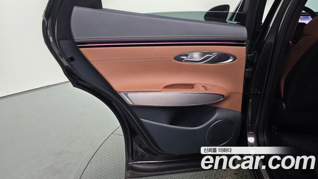 Genesis GV70 2.5T Gasoline AWD 2025 — фото 31