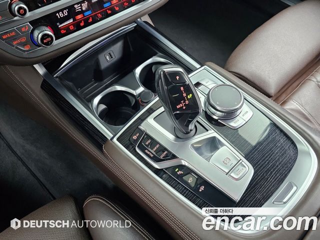 BMW 7 Series (G11) 740Li xDrive M Sport Package 2018 — фото 9