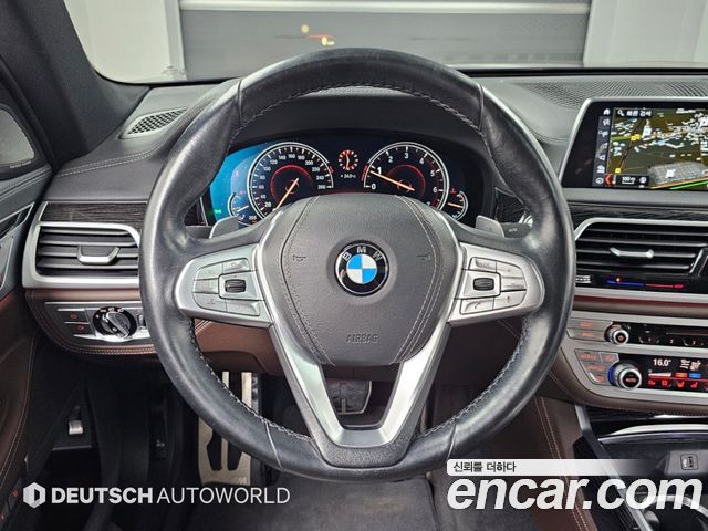BMW 7 Series (G11) 740Li xDrive M Sport Package 2018 — фото 17