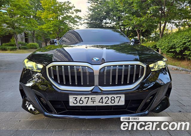 BMW 5 Series (G60) 530i xDrive M Sport