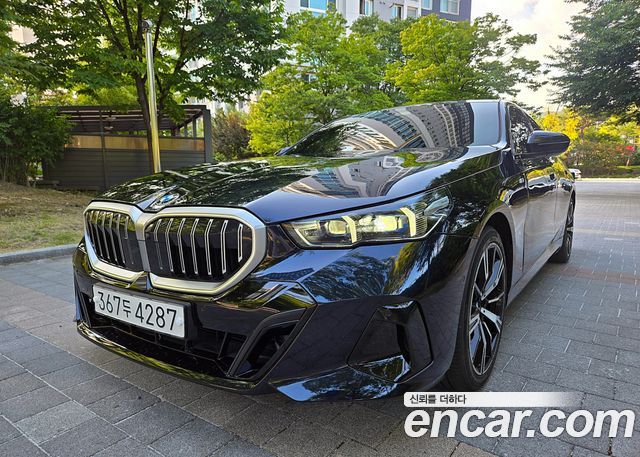 BMW 5 Series (G60) 530i xDrive M Sport 2025 — фото 2