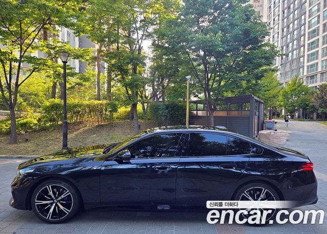 BMW 5 Series (G60) 530i xDrive M Sport 2025 — фото 3