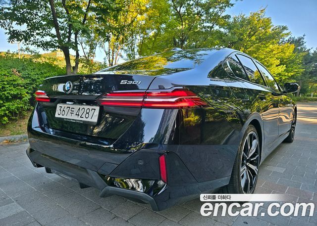 BMW 5 Series (G60) 530i xDrive M Sport 2025 — фото 6