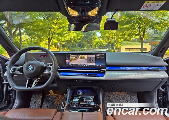 BMW 5 Series (G60) 530i xDrive M Sport 2025 — фото 9