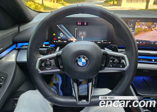 BMW 5 Series (G60) 530i xDrive M Sport 2025 — фото 16