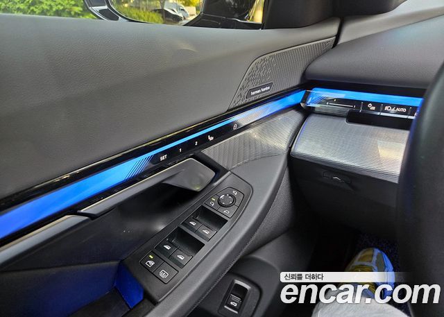 BMW 5 Series (G60) 530i xDrive M Sport 2025 — фото 17