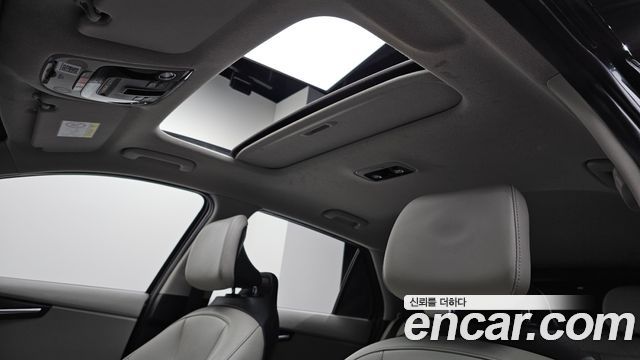 Kia Niro EV Earth 2023 — фото 22