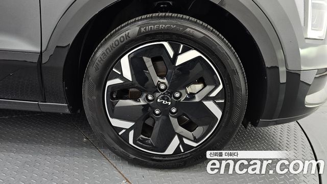 Kia Niro EV Earth 2023 — фото 27