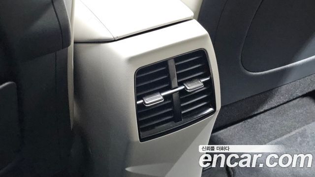 Kia Niro EV Earth 2023 — фото 36