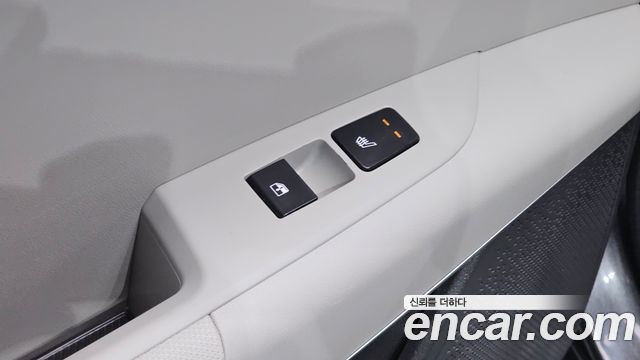 Kia Niro EV Earth 2023 — фото 39