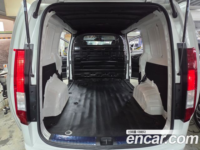Hyundai Staria Cargo 3-Seater Smart 2022 — фото 19