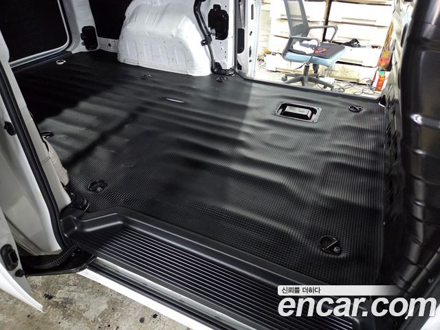 Hyundai Staria Cargo 3-Seater Smart 2022 — фото 20