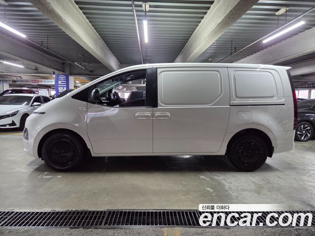 Hyundai Staria Cargo 3-Seater Smart 2022 — фото 24