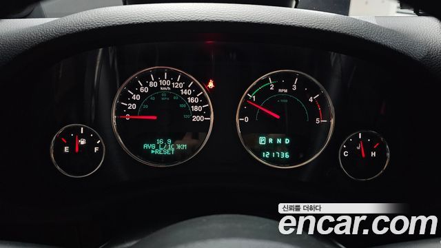 Jeep Wrangler (JK) 2.8 Diesel Sahara 4Door 2013 — фото 8