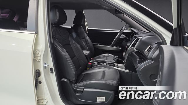 KG Mobility (SsangYong) Tivoli Armor TX 2WD 2019 — фото 11