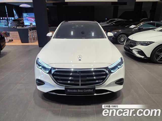 Mercedes-Benz E-Class (W214) E300 4MATIC Exclusive 2026 — фото 3