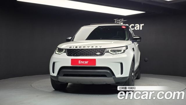 Land Rover Discovery 5 2.0 SD4 SE 2019 — фото 3