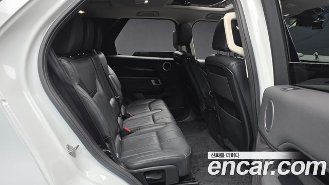 Land Rover Discovery 5 2.0 SD4 SE 2019 — фото 12