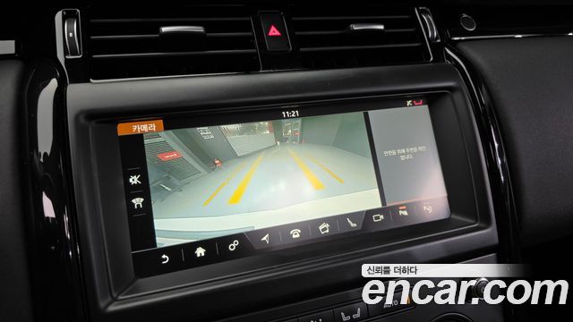 Land Rover Discovery 5 2.0 SD4 SE 2019 — фото 15