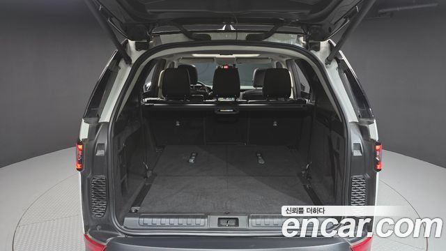 Land Rover Discovery 5 2.0 SD4 SE 2019 — фото 20