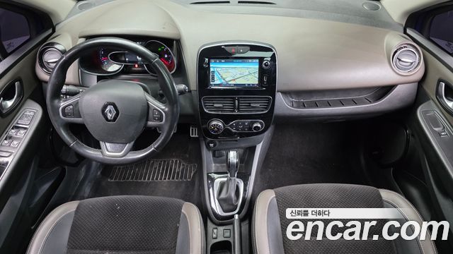 Renault Korea Clio Intens 2018 — фото 7