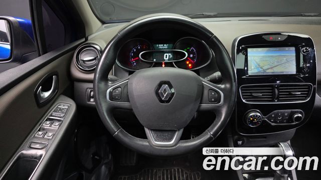 Renault Korea Clio Intens 2018 — фото 13