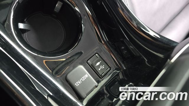 Toyota Prius (IV) 1.8 E 2018 — фото 14