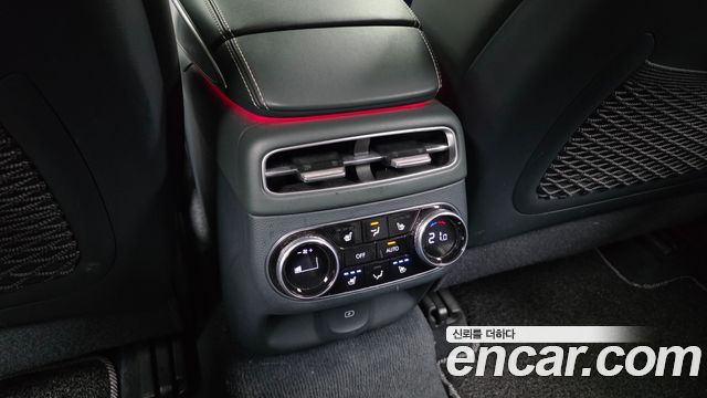 Genesis Electrified (GV70) e-AWD 2022 — фото 19