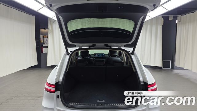 Genesis Electrified (GV70) e-AWD 2022 — фото 20