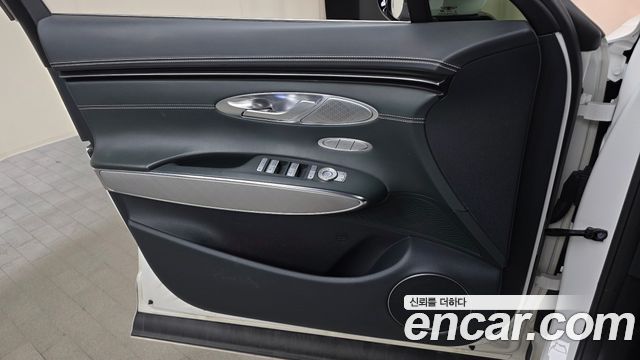 Genesis Electrified (GV70) e-AWD 2022 — фото 24