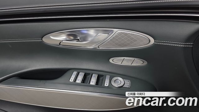 Genesis Electrified (GV70) e-AWD 2022 — фото 27