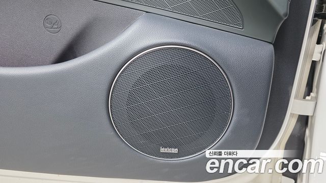 Genesis Electrified (GV70) e-AWD 2022 — фото 29