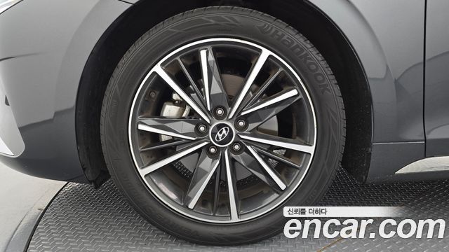 Hyundai Grandeur (IG) 2.5 Le Blanc 2023 — фото 5