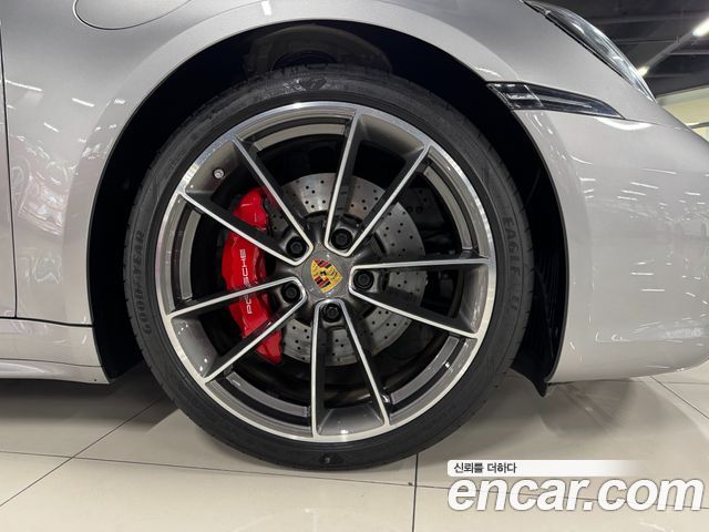 Porsche 911 (992) Carrera 4S 2020 — фото 19