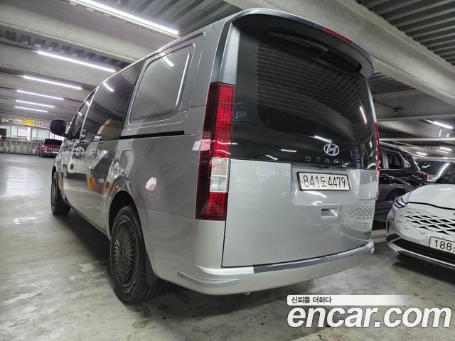 Hyundai Staria Cargo 5-Seater Smart 2022 — фото 2