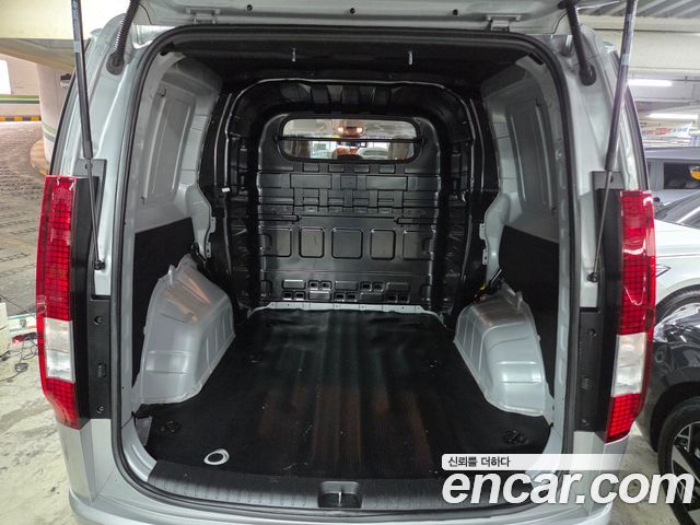 Hyundai Staria Cargo 5-Seater Smart 2022 — фото 19