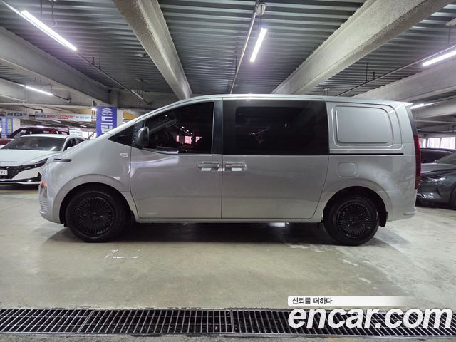 Hyundai Staria Cargo 5-Seater Smart 2022 — фото 24